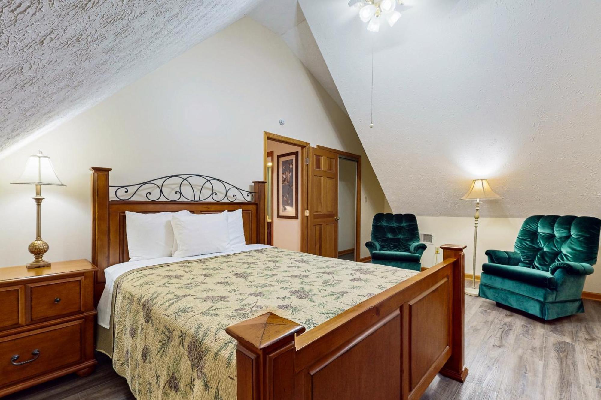 Peaceful Pine Villa Пиджен Фордж Екстериор снимка